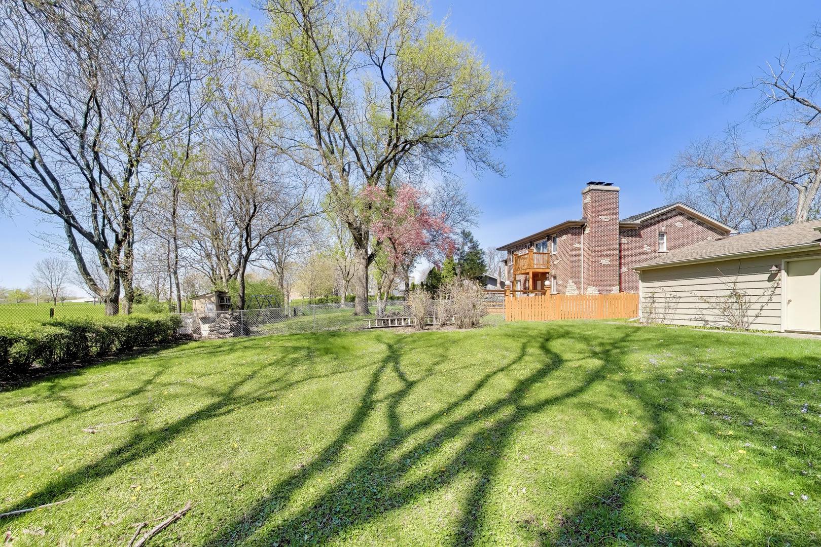 1222 S Patton Avenue, Arlington Heights, IL 60005