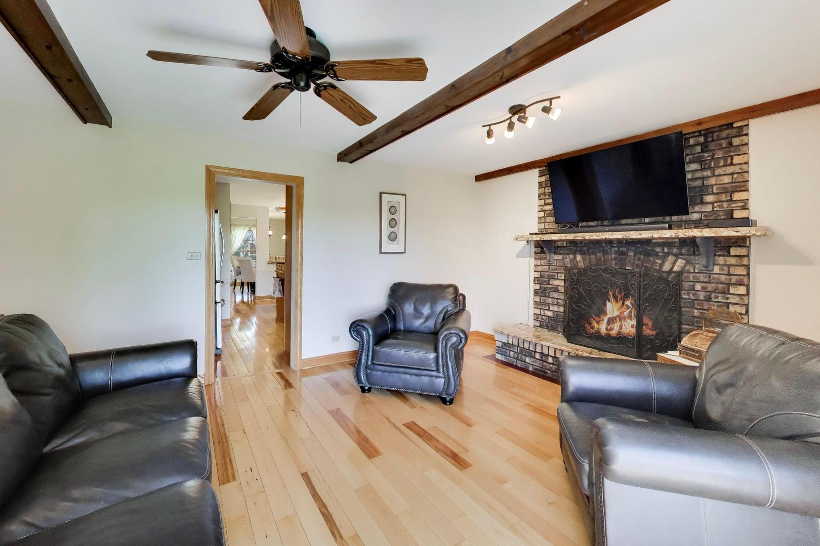 1222 S Patton Avenue, Arlington Heights, IL 60005