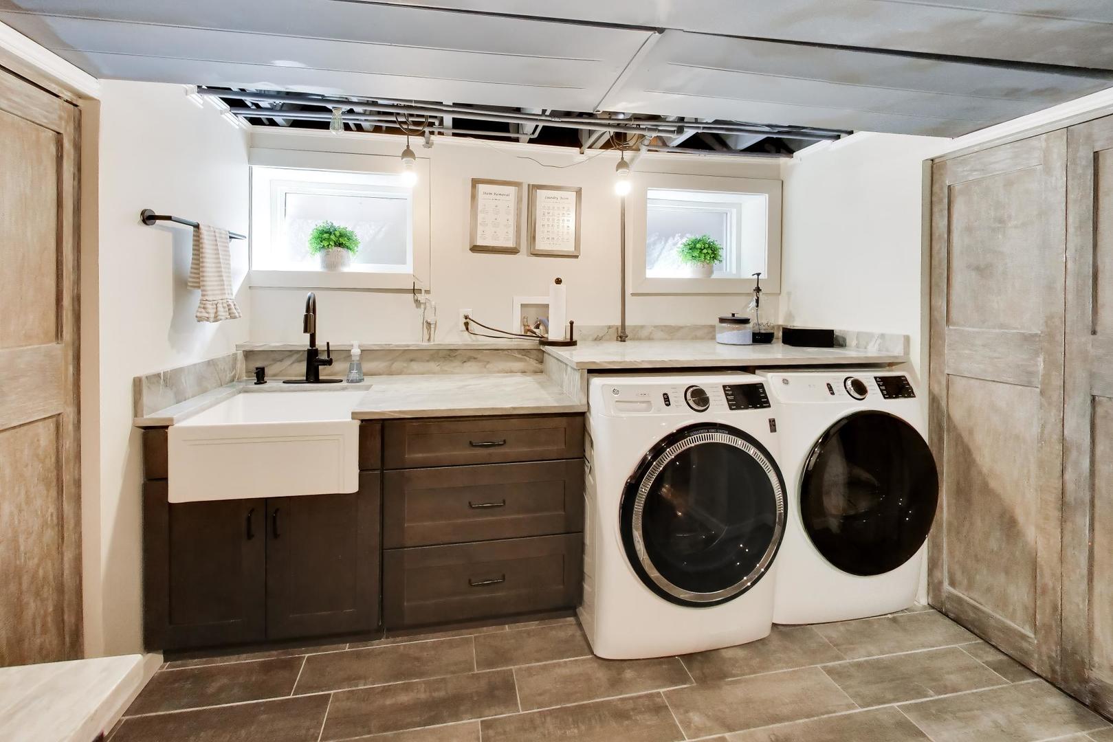 1222 S Patton Avenue, Arlington Heights, IL 60005