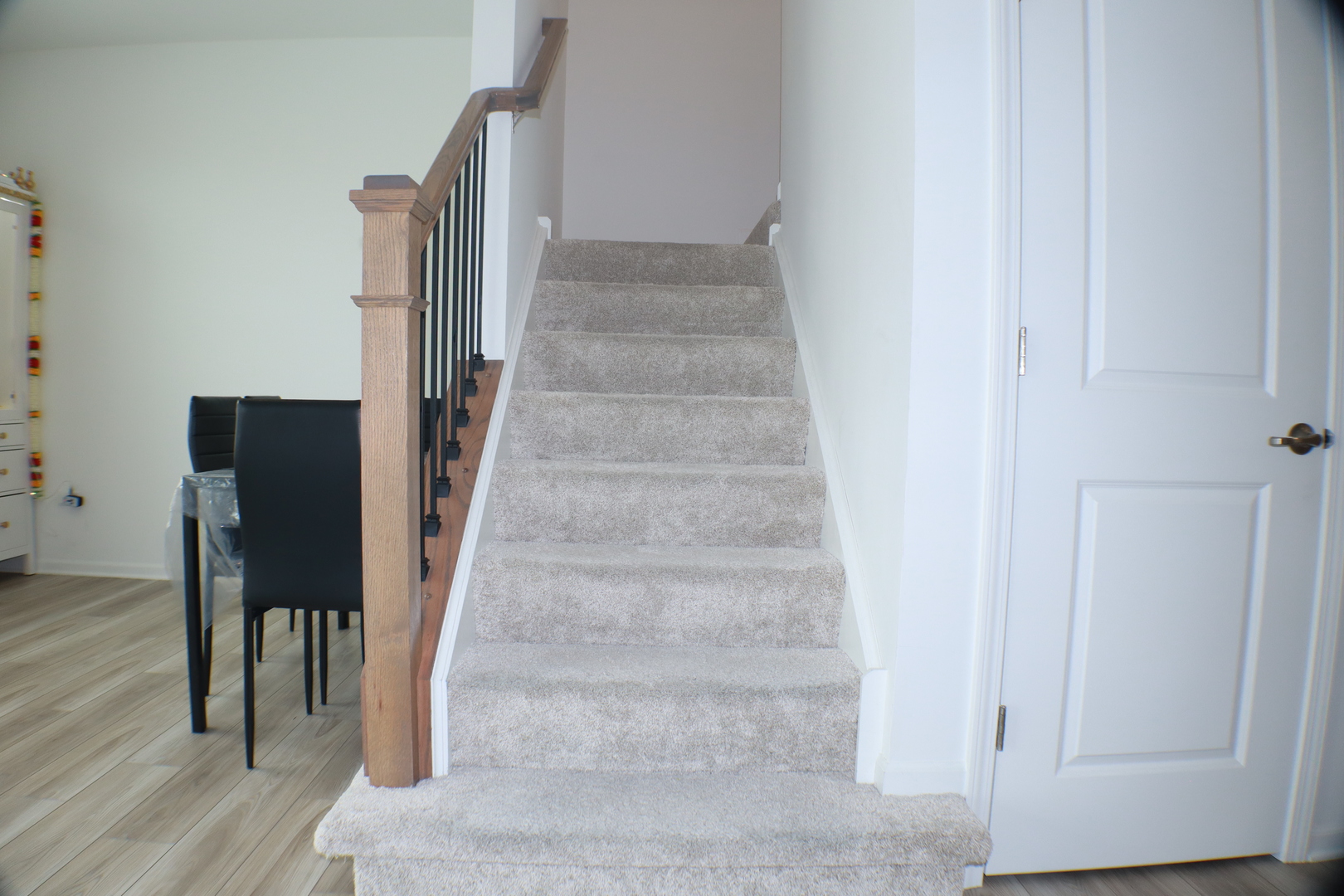 2103 Neubauer Circle, Lindenhurst, IL 60046