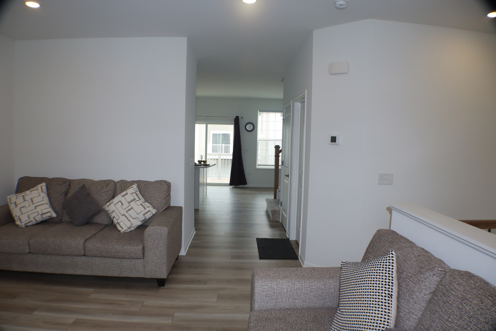 2103 Neubauer Circle, Lindenhurst, IL 60046