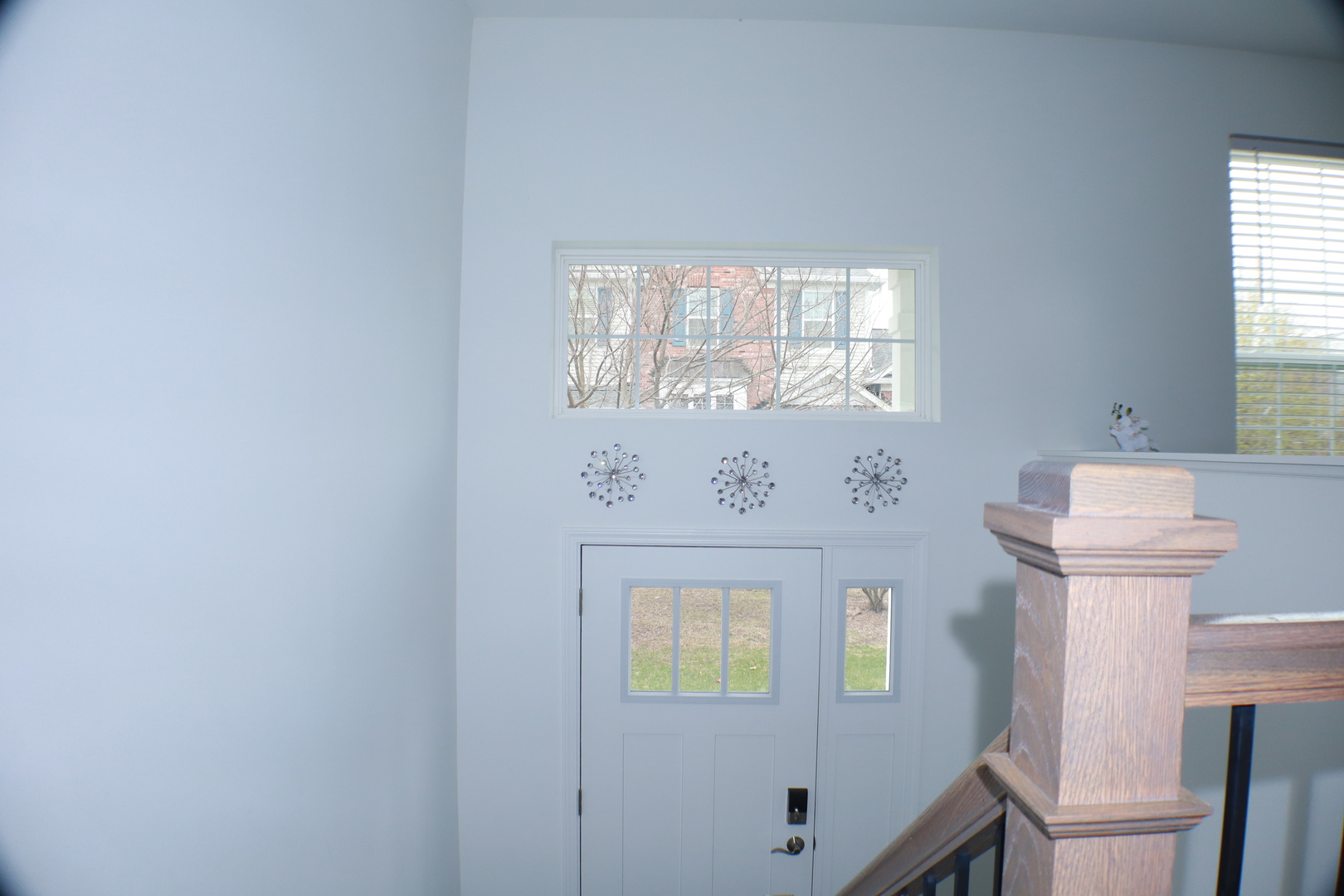 2103 Neubauer Circle, Lindenhurst, IL 60046