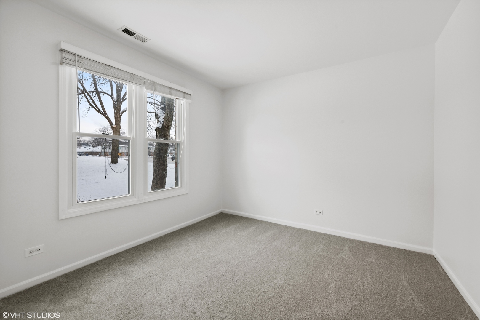 184 Brook Lane #350, Vernon Hills, IL 60061