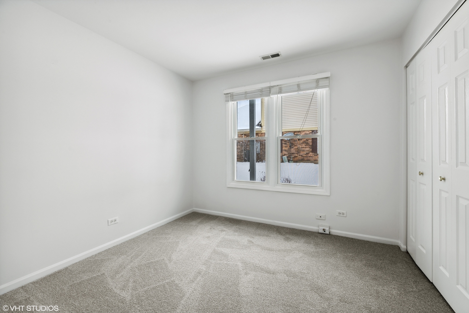 184 Brook Lane #350, Vernon Hills, IL 60061