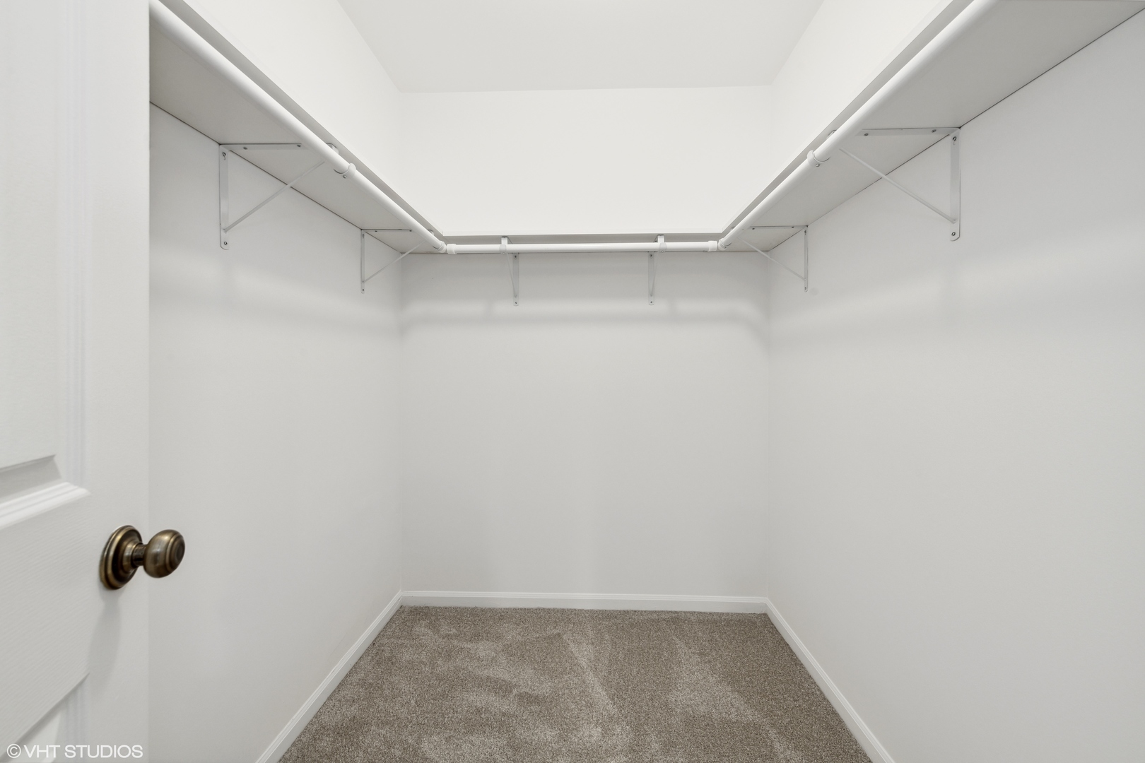 184 Brook Lane #350, Vernon Hills, IL 60061