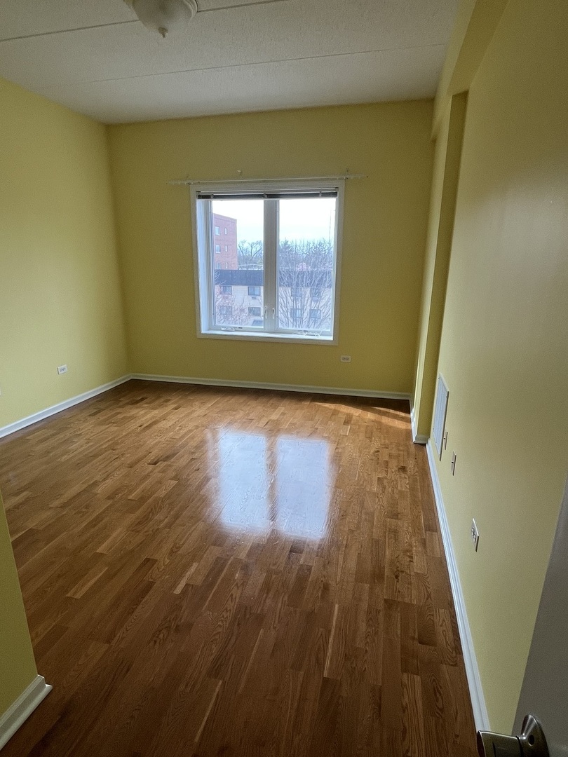 799 Graceland Avenue #402A, Des Plaines, IL 60016