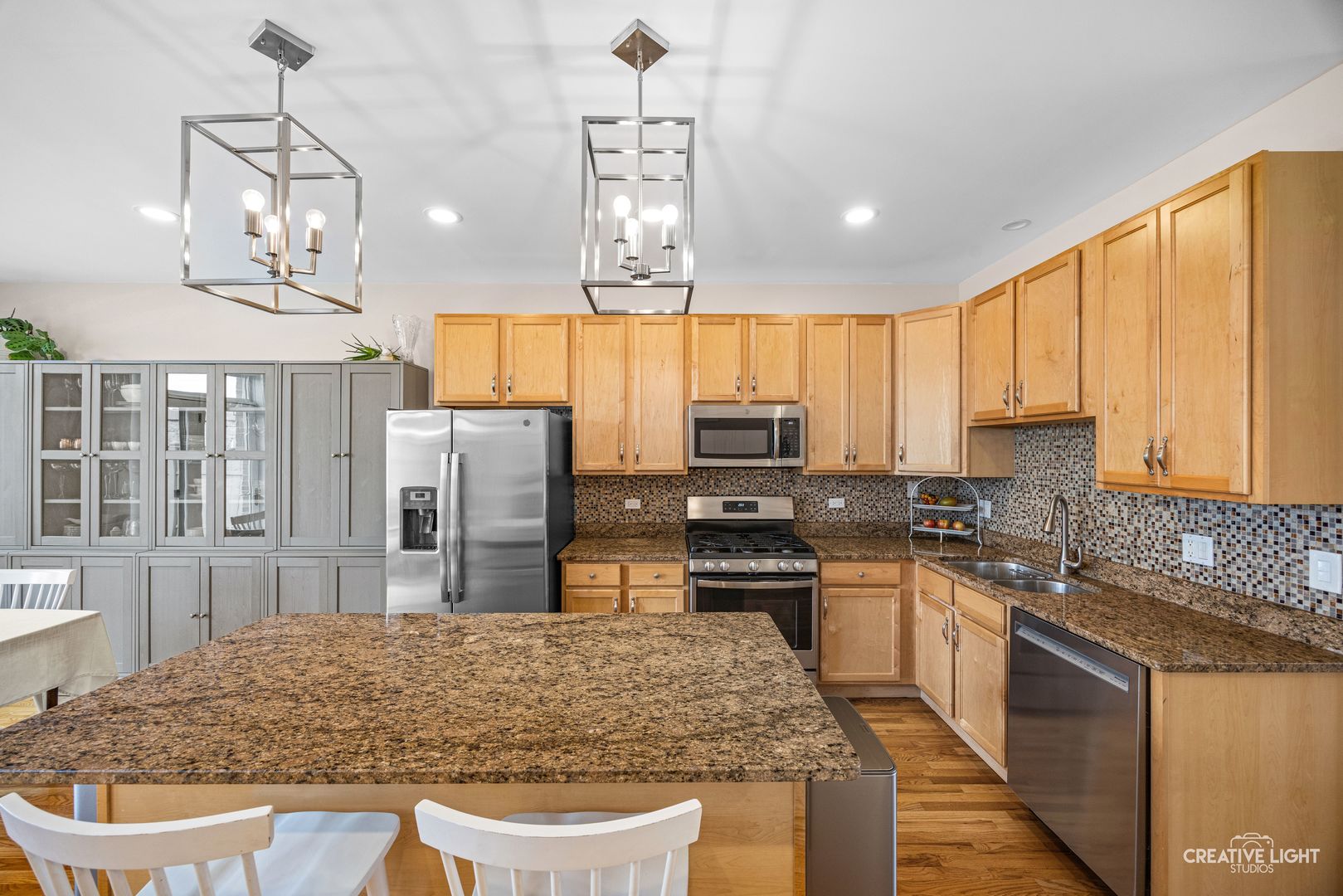 3140 S Stewart Avenue, Chicago, IL 60616