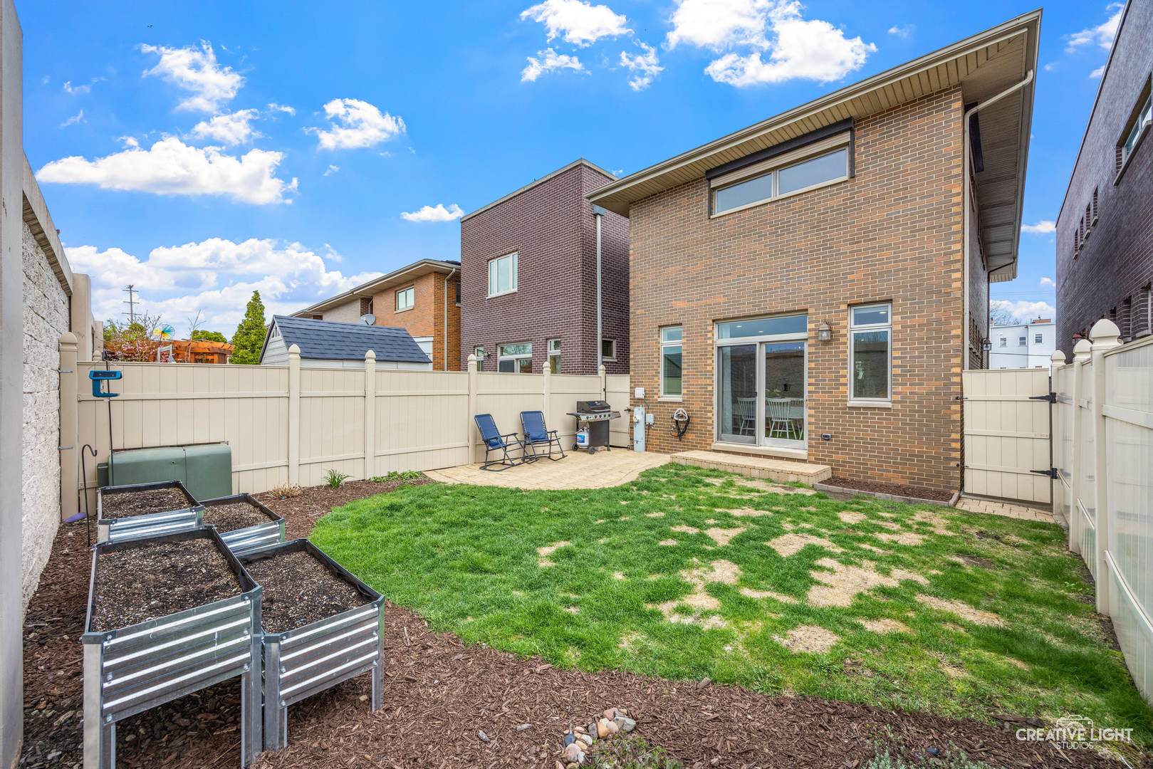 3140 S Stewart Avenue, Chicago, IL 60616