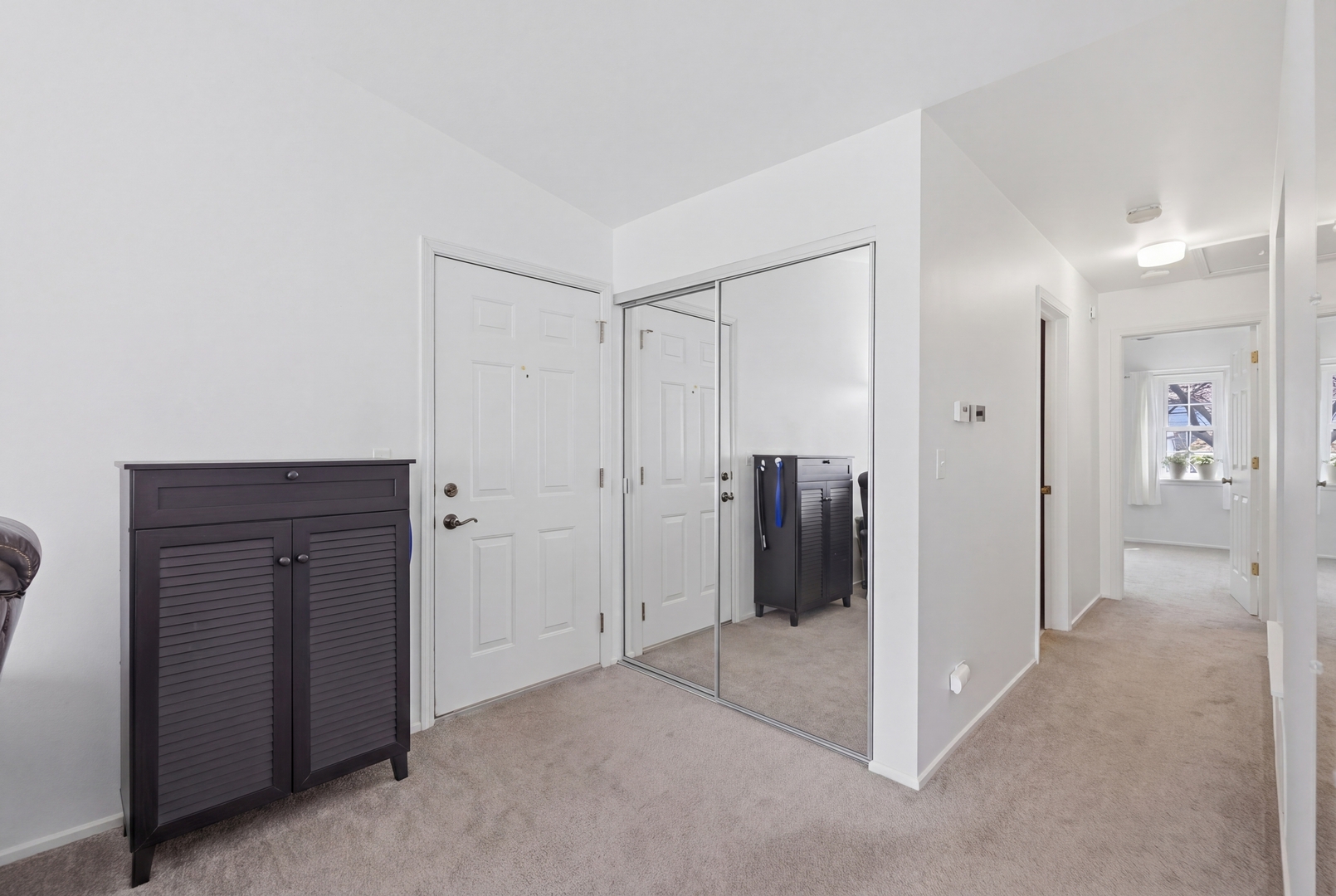 1606 PENNSBURY Court #C2, Wheeling, IL 60090