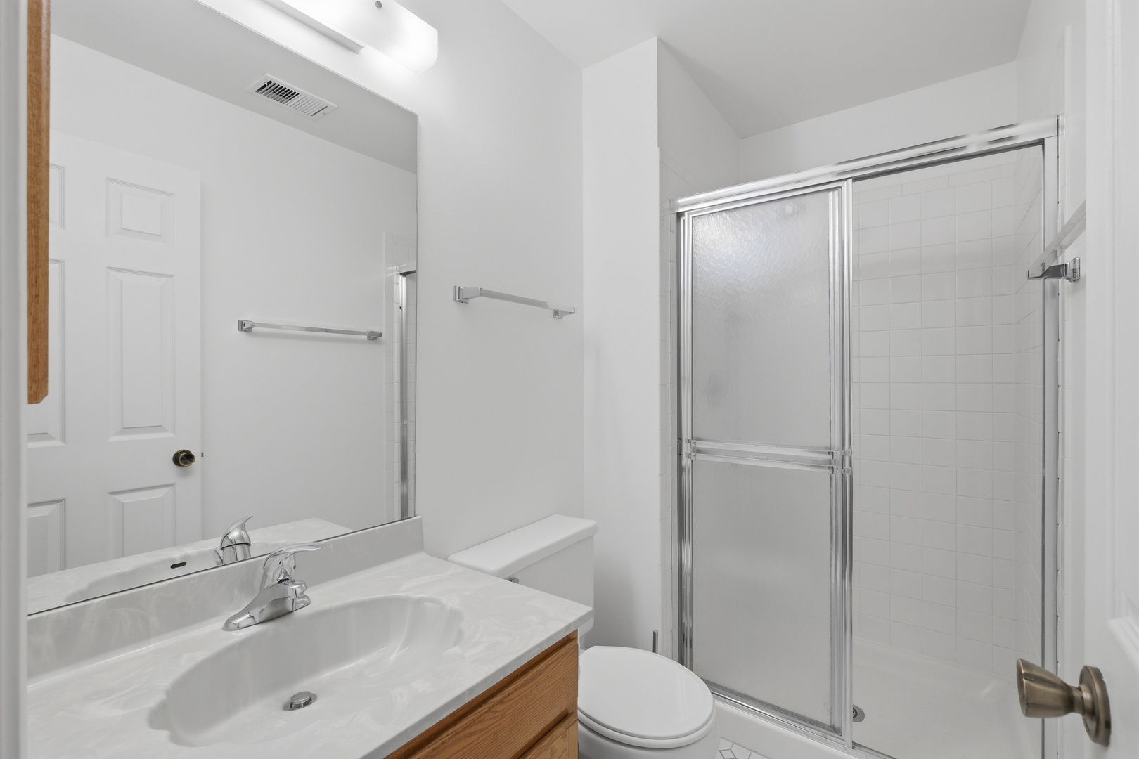 1606 PENNSBURY Court #C2, Wheeling, IL 60090