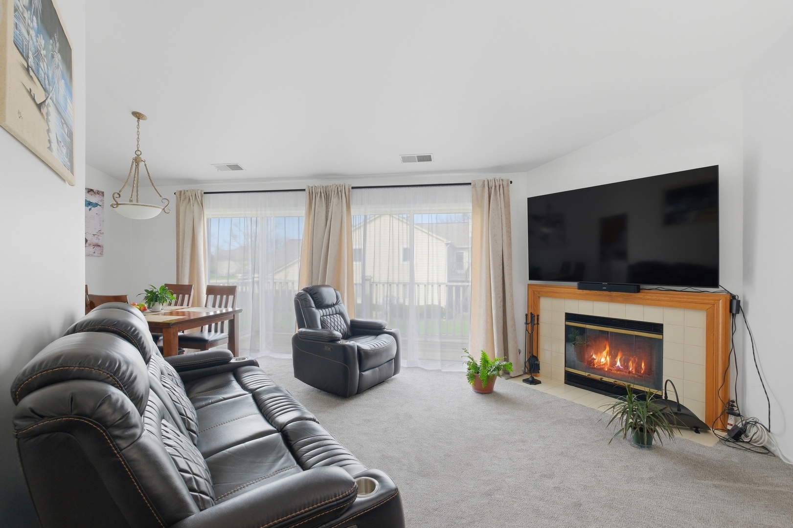 1606 PENNSBURY Court #C2, Wheeling, IL 60090