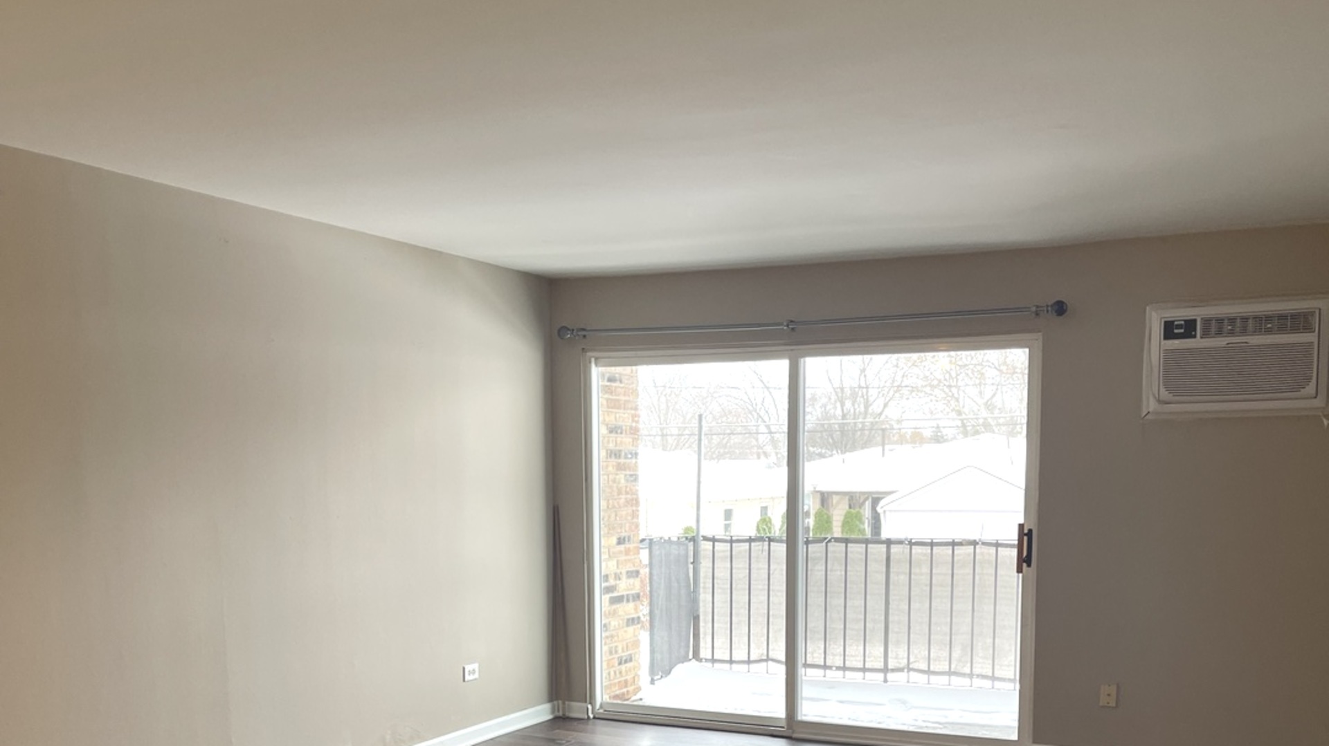 1035 Higgins QuarterS Drive #4-205, Hoffman Estates, IL 60194