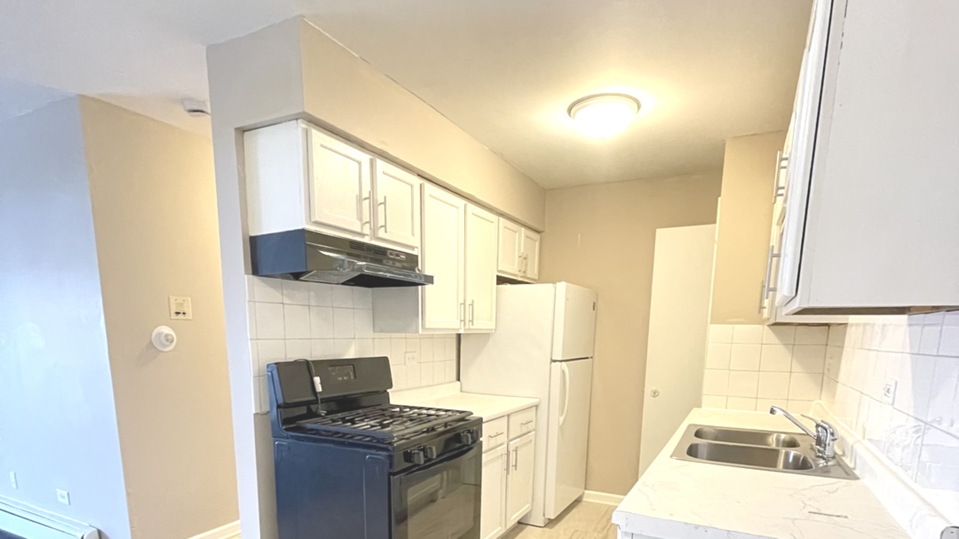 1035 Higgins QuarterS Drive #4-205, Hoffman Estates, IL 60194