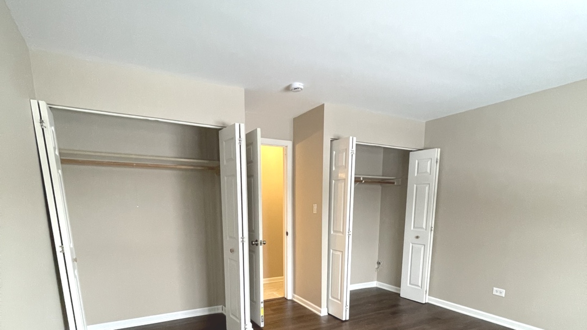 1035 Higgins QuarterS Drive #4-205, Hoffman Estates, IL 60194