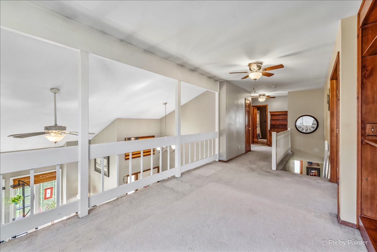 1097 Amberwood Drive, Crystal Lake, IL 60014