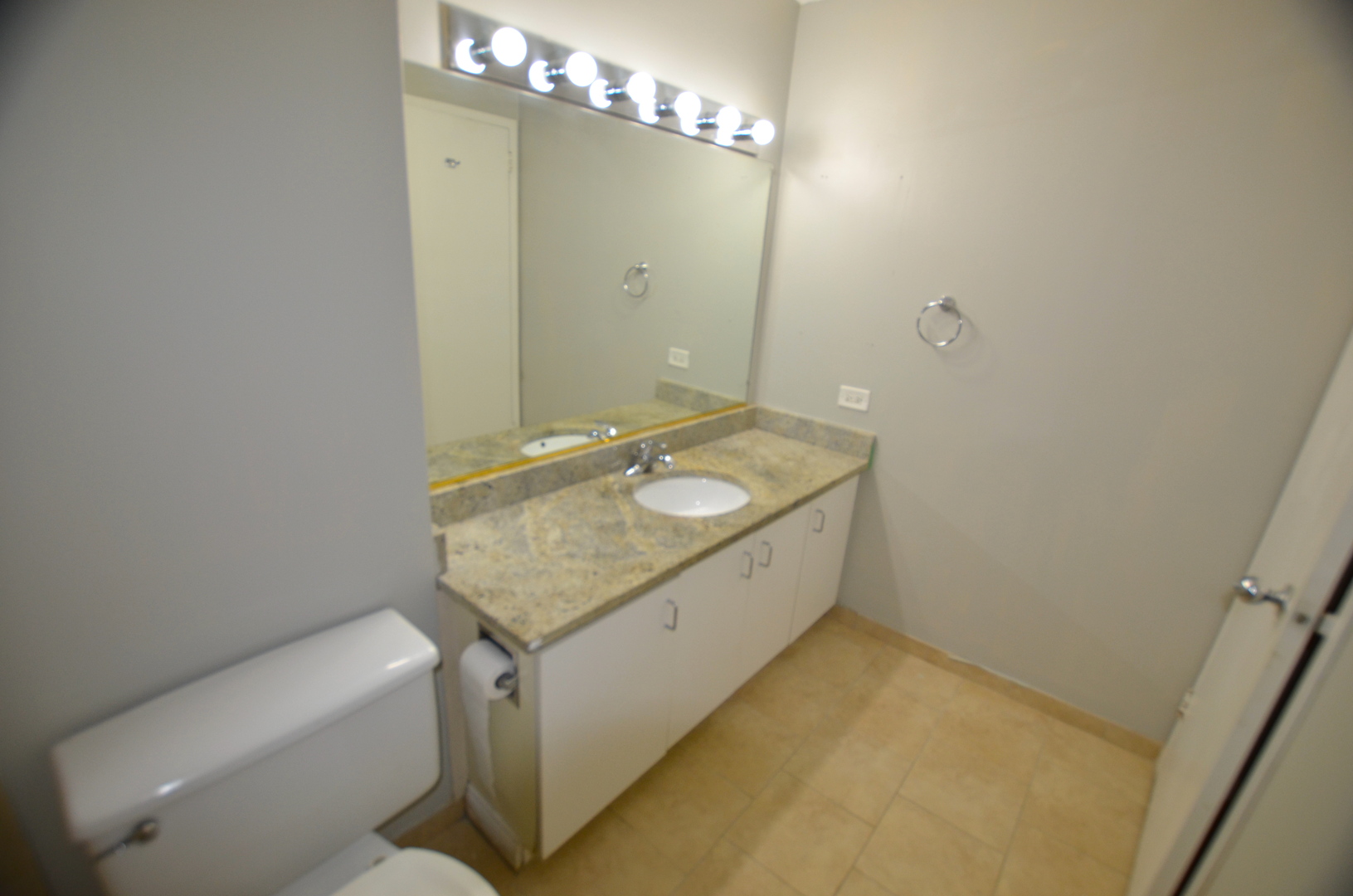 211 E OHIO Street #713, Chicago, IL 60611