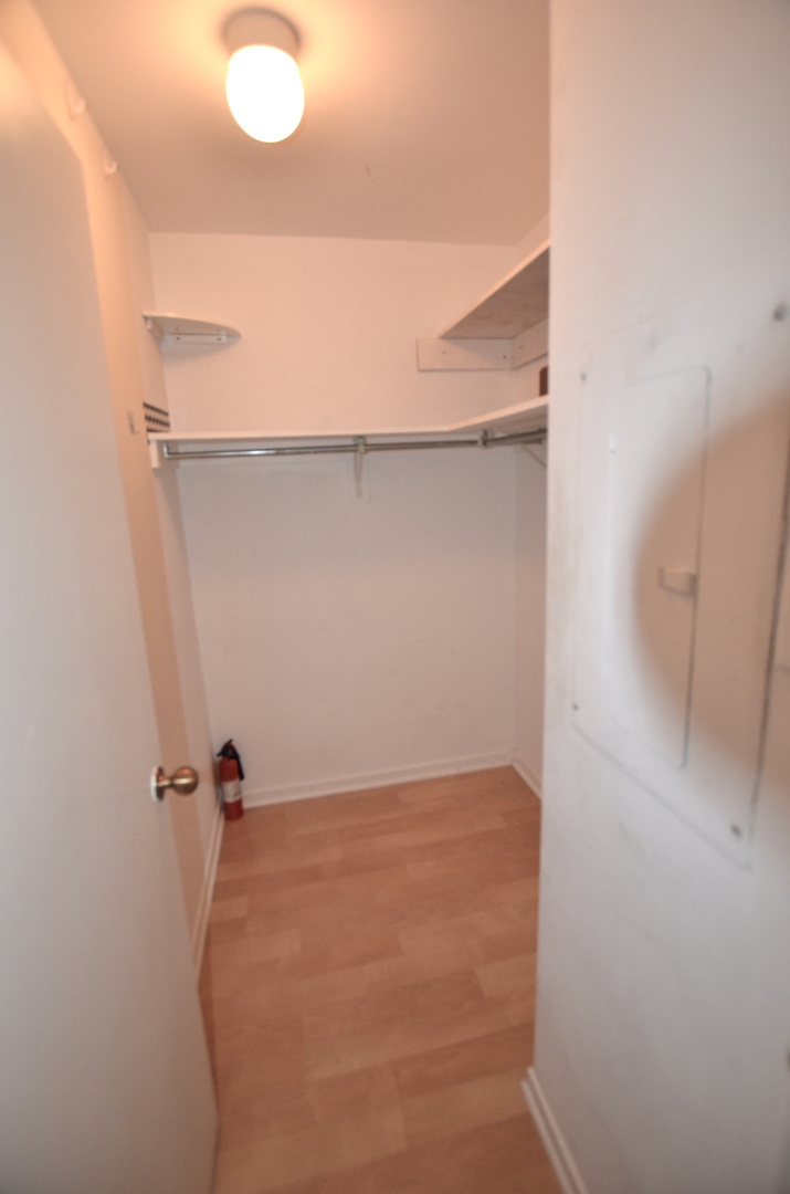 211 E OHIO Street #713, Chicago, IL 60611