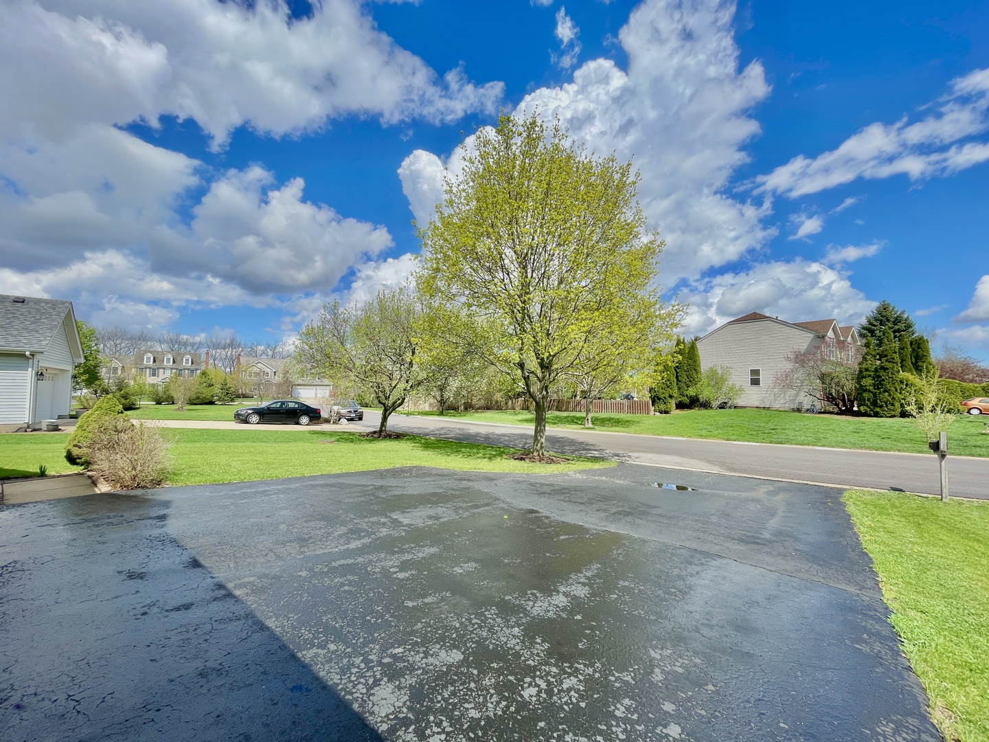 88 Hackney Lane, Lindenhurst, IL 60046