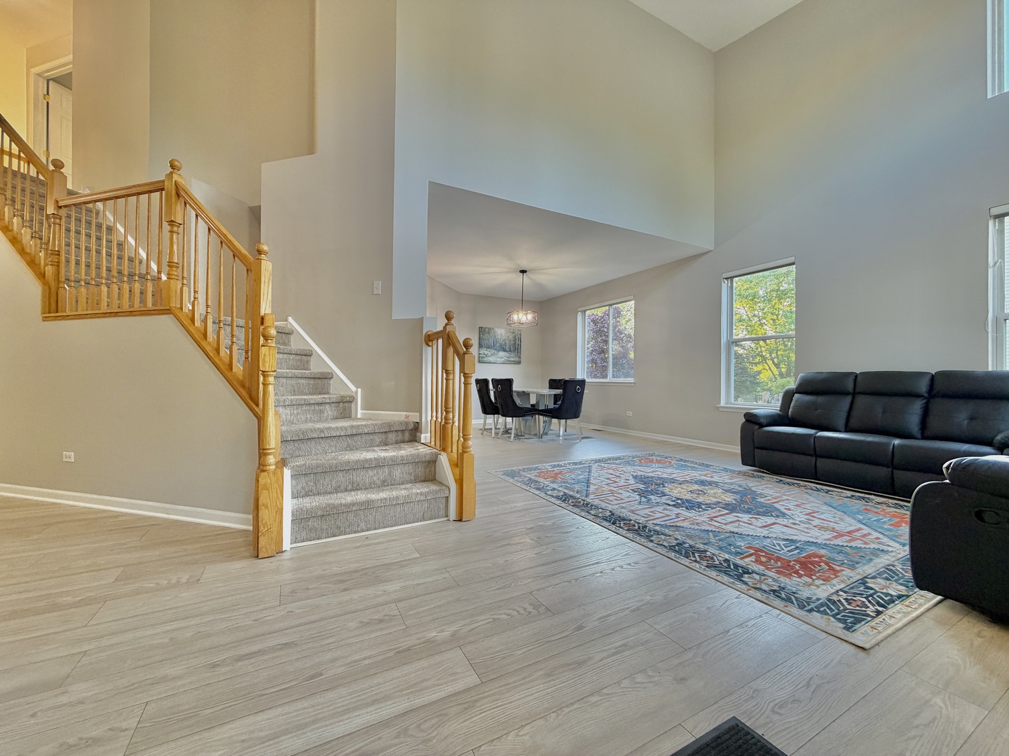 88 Hackney Lane, Lindenhurst, IL 60046