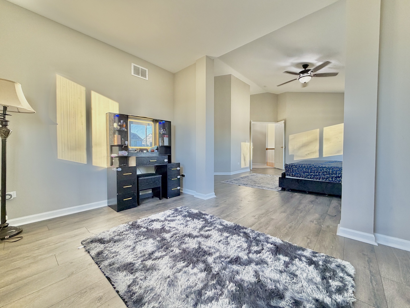 88 Hackney Lane, Lindenhurst, IL 60046