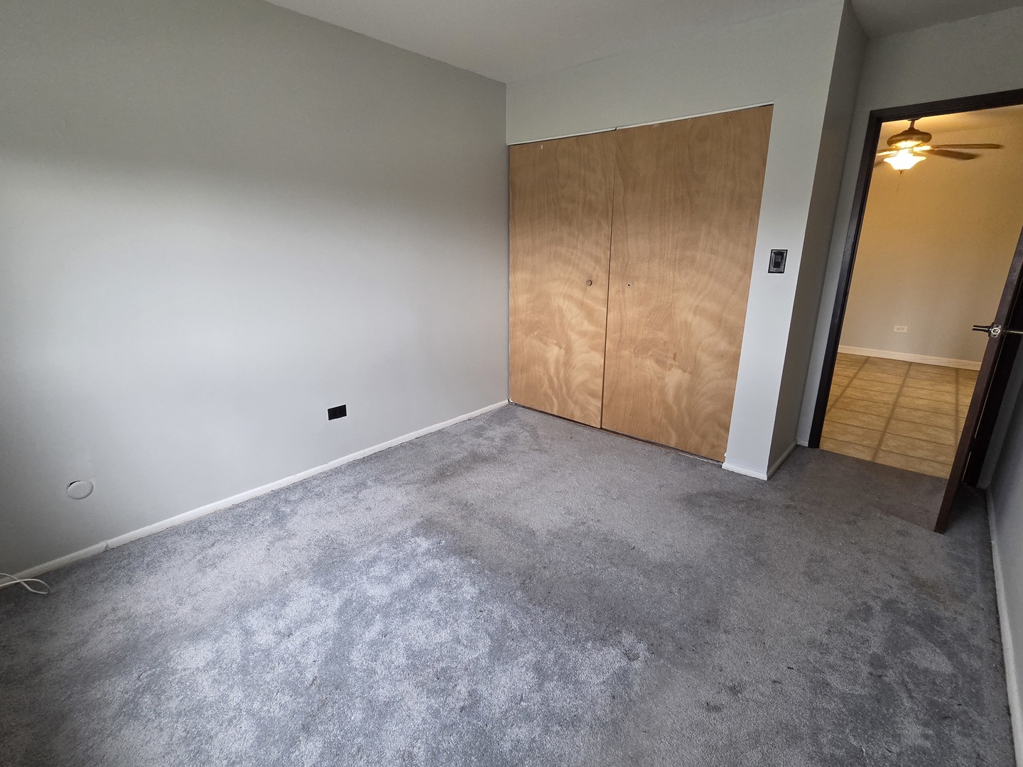 212 Shorewood Drive #2D, Glendale Heights, IL 60139