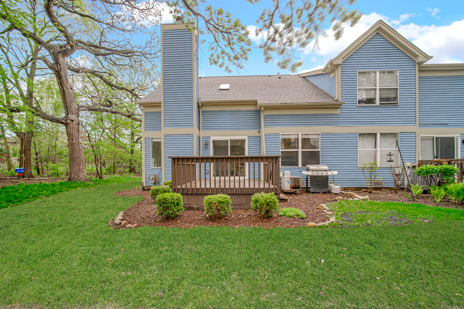 915 Old Oak Circle, Algonquin, IL 60102