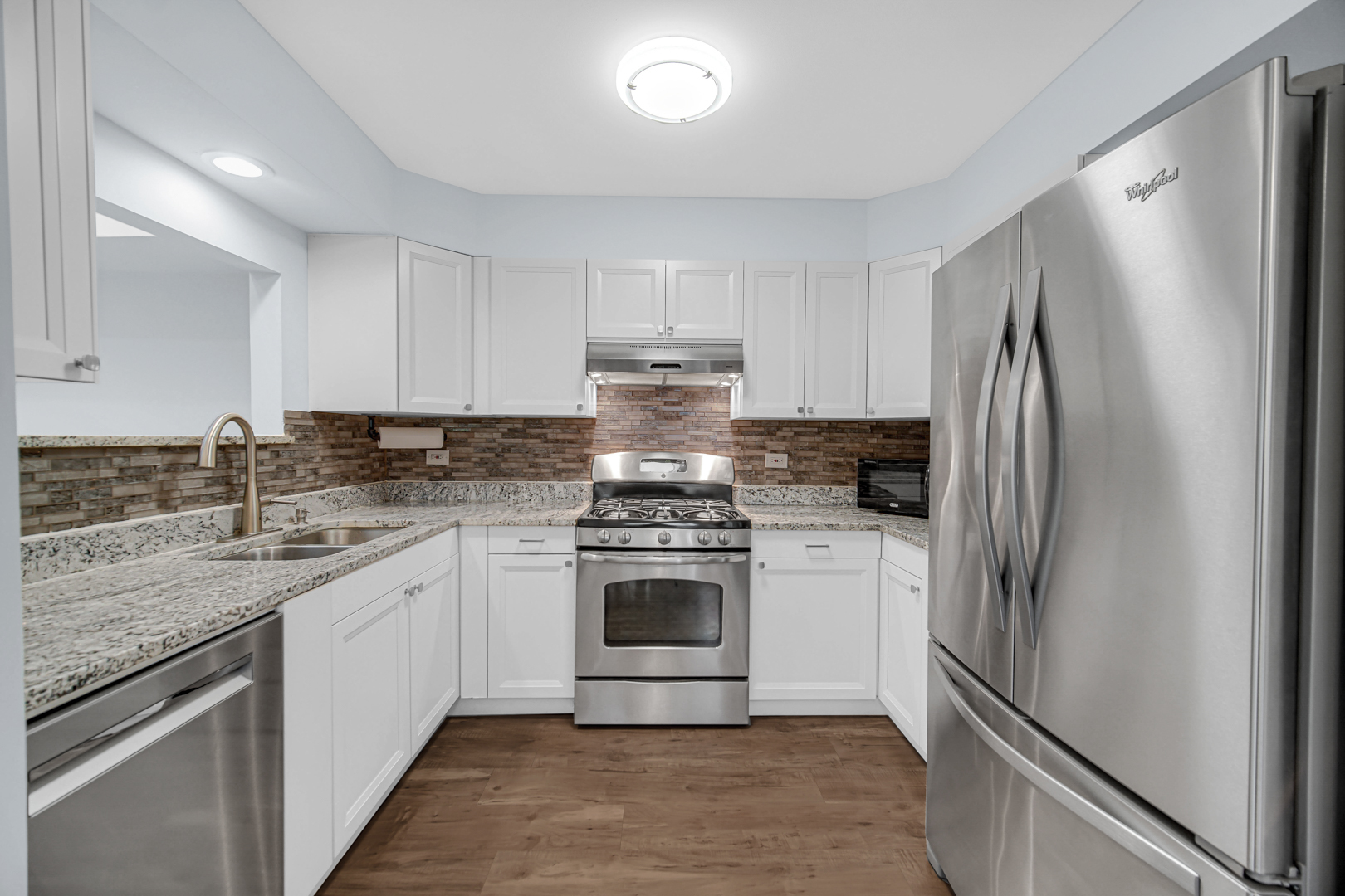 915 Old Oak Circle, Algonquin, IL 60102