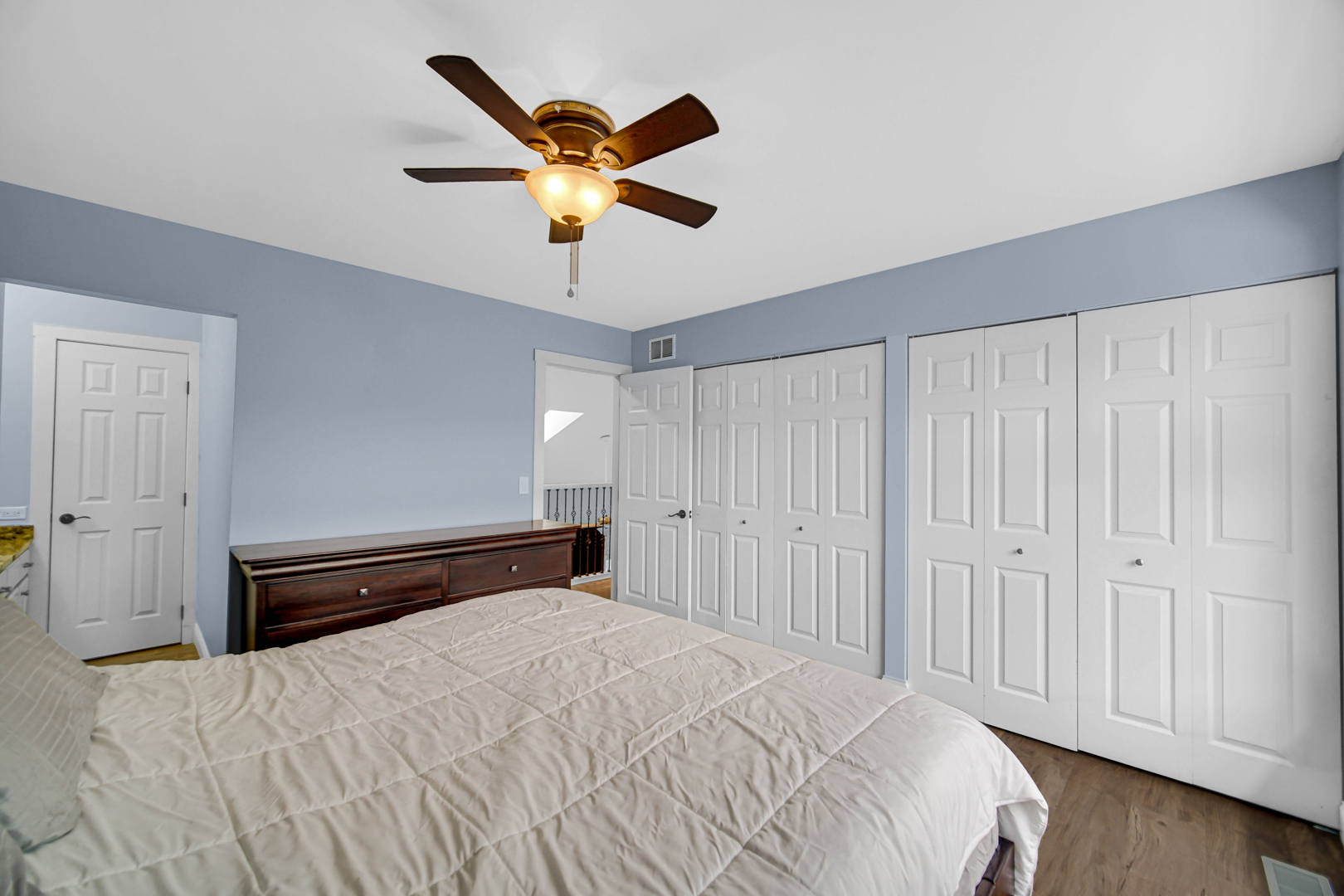 915 Old Oak Circle, Algonquin, IL 60102