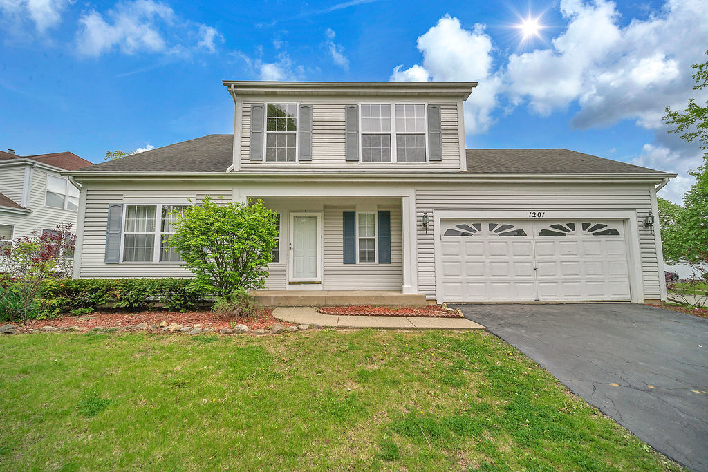 1201 Mayfair Drive, Carpentersville, IL 60110