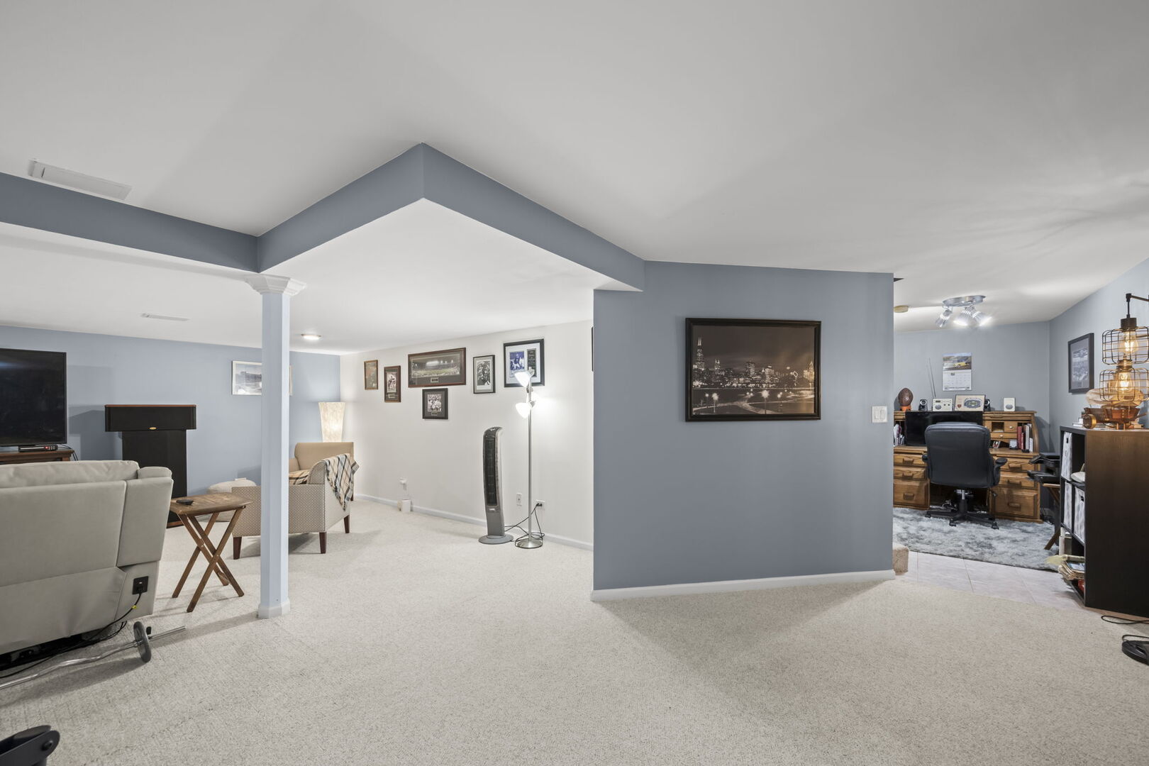 1760 Pebble Beach Drive, Hoffman Estates, IL 60169