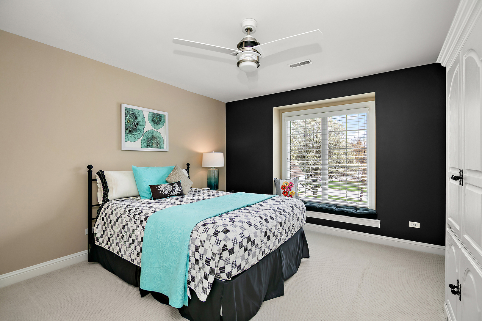 25634 S Kensington Lane, Monee, IL 60449