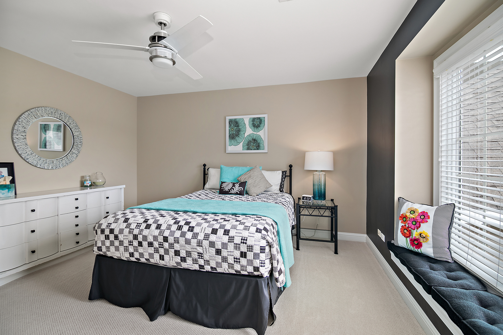 25634 S Kensington Lane, Monee, IL 60449