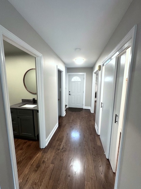 Elk Grove Village, IL 60007