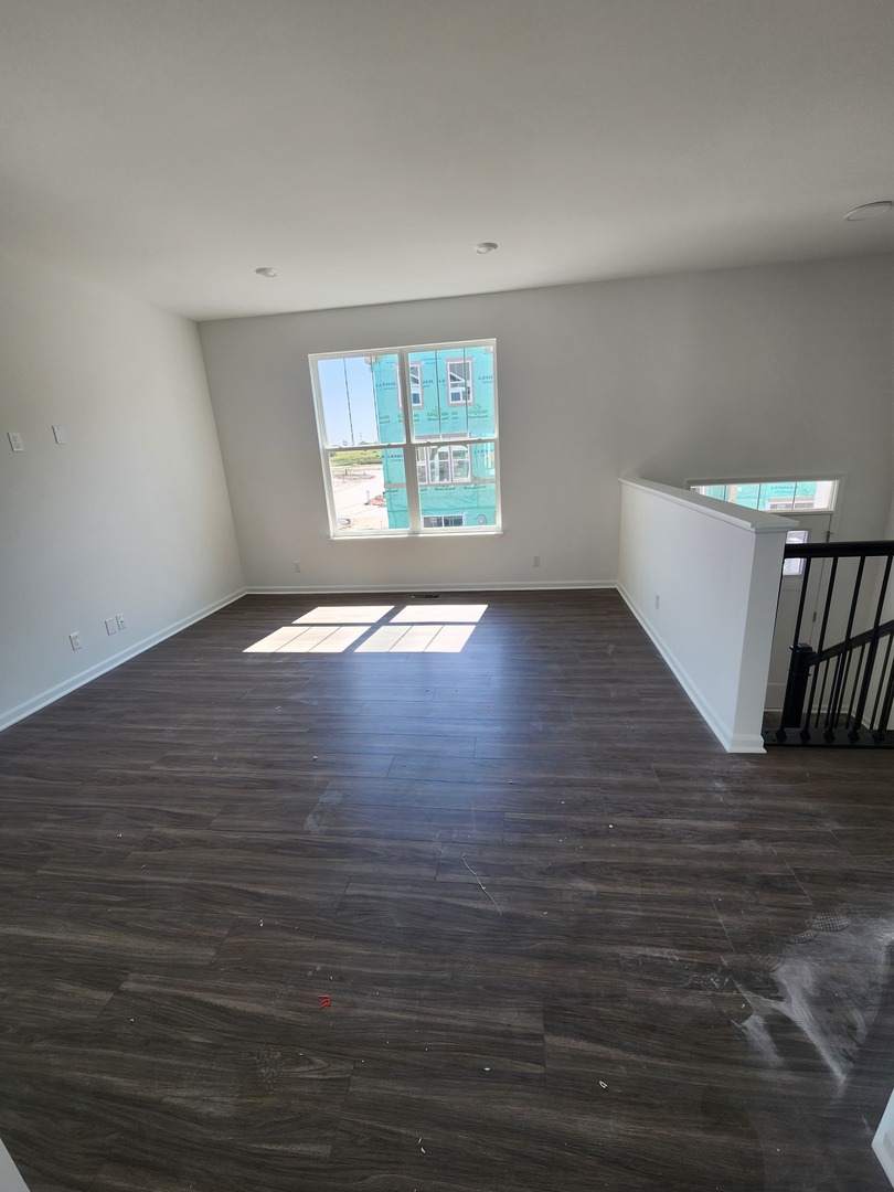 1033 Atterberg Road, South Elgin, IL 60177