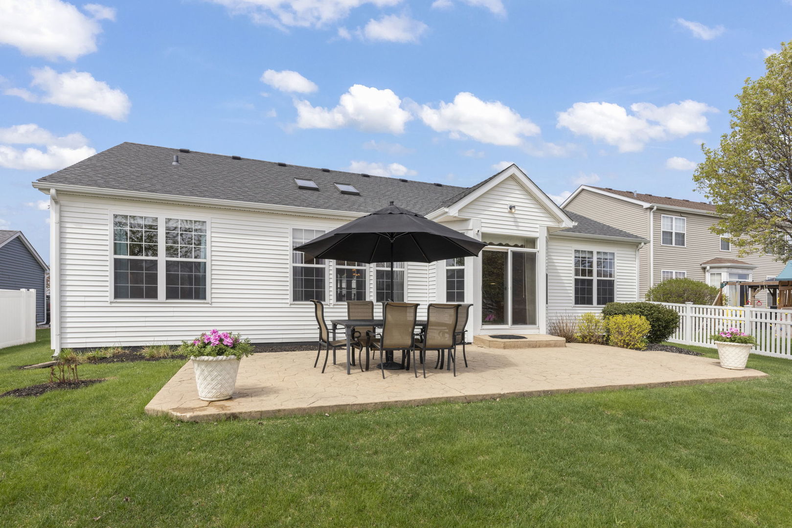 306 Austin Drive, Shorewood, IL 60431