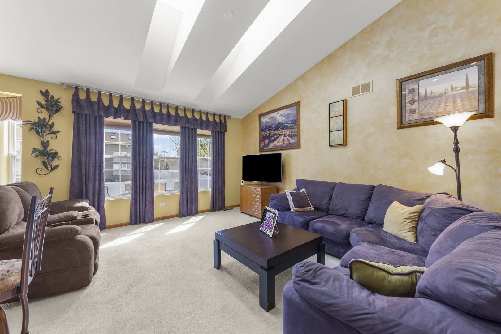 306 Austin Drive, Shorewood, IL 60431