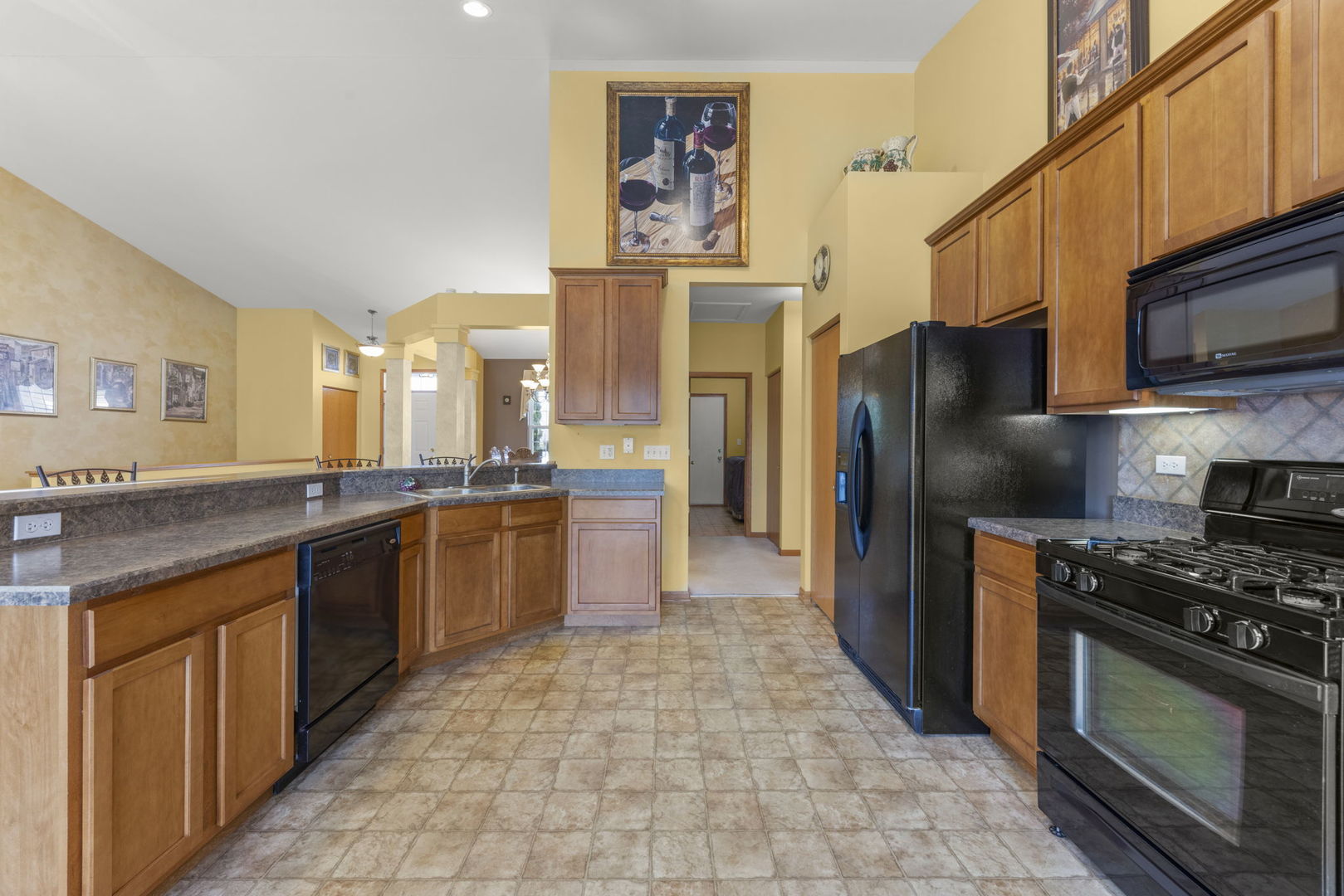 306 Austin Drive, Shorewood, IL 60431