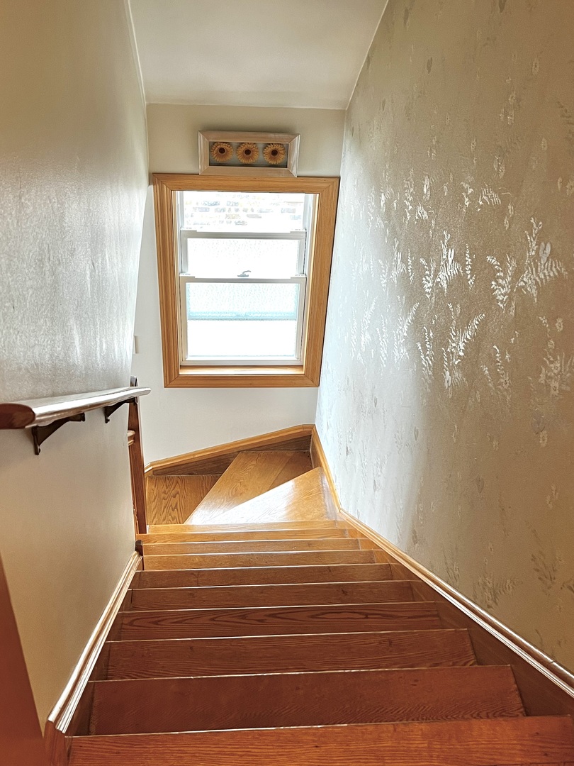 2635 Spruce Street, River Grove, IL 60171