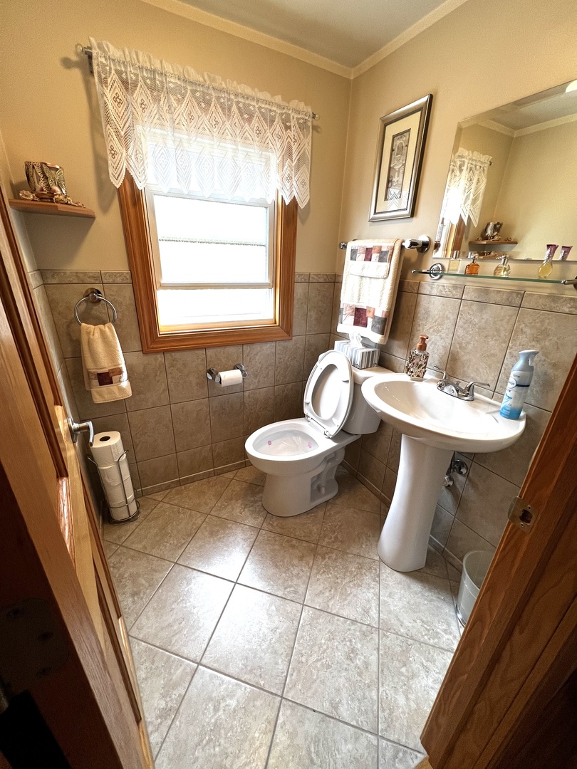 2635 Spruce Street, River Grove, IL 60171