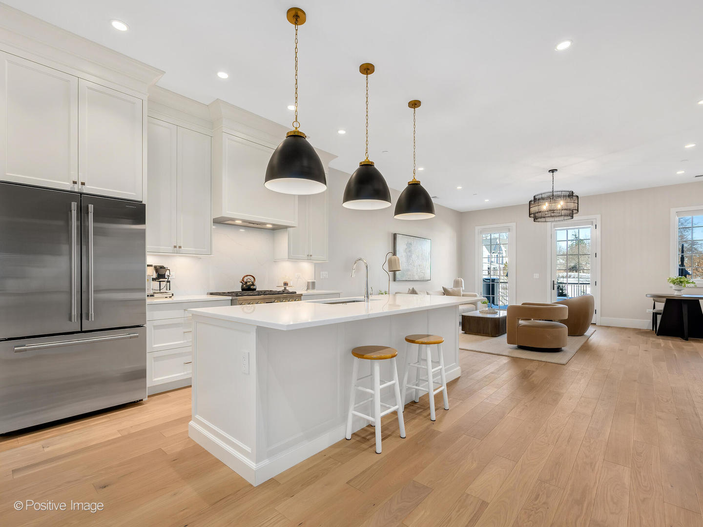 225 Burlington Avenue #TH1, Clarendon Hills, IL 60514