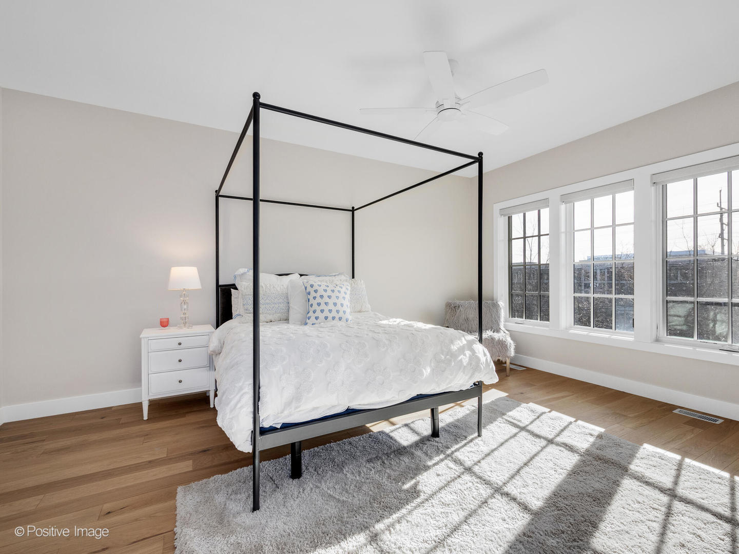 225 Burlington Avenue #TH1, Clarendon Hills, IL 60514