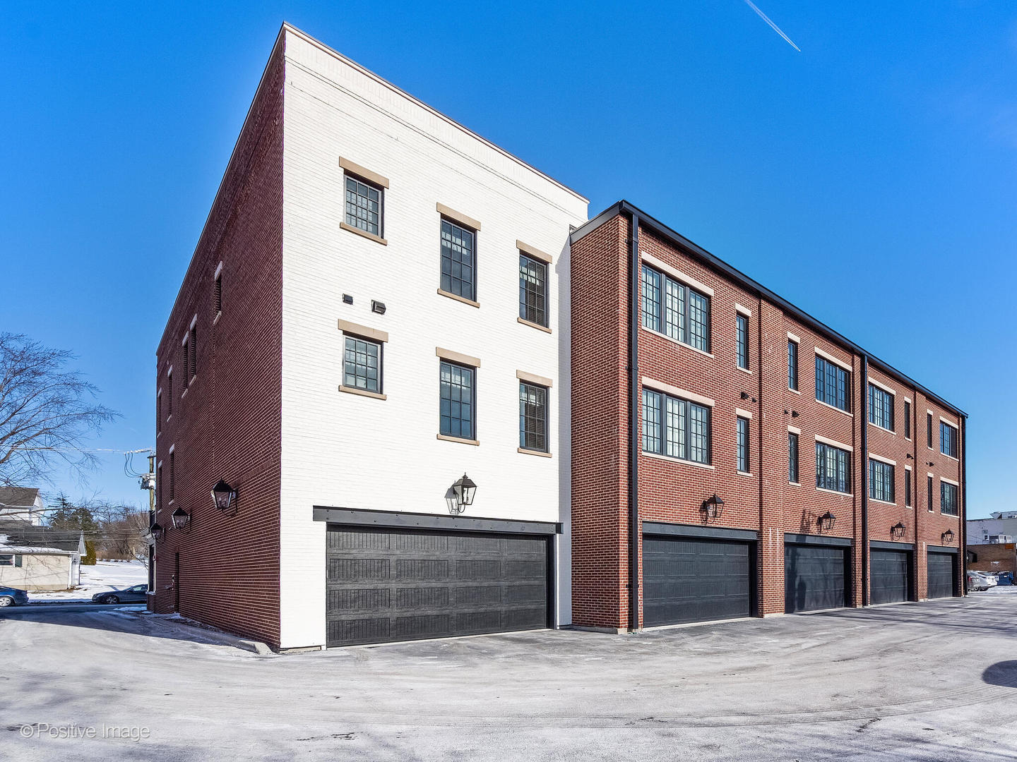 225 Burlington Avenue #TH1, Clarendon Hills, IL 60514