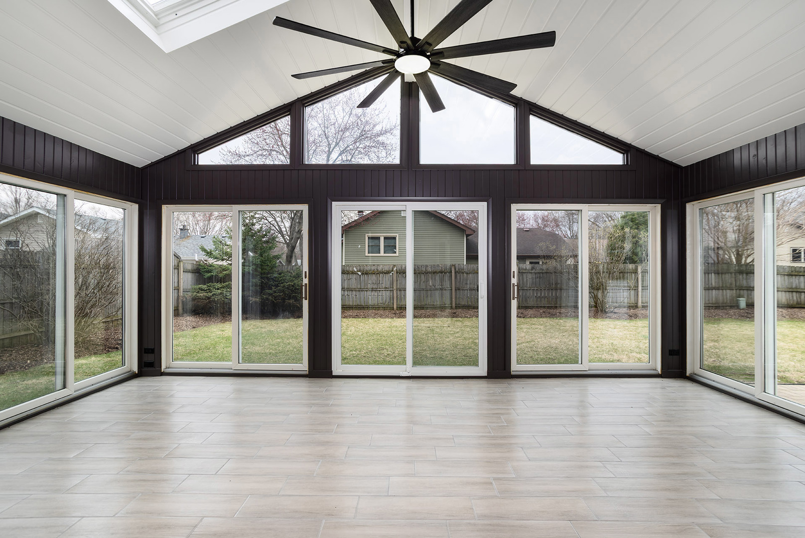 530 Cumberland Trail, Elgin, IL 60123