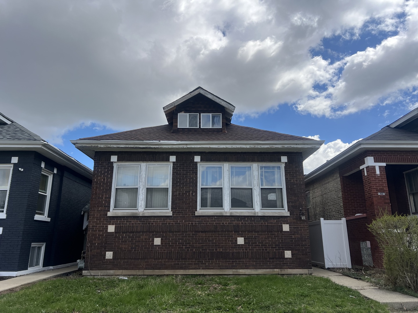 8411 S Throop Street, Chicago, IL 60620