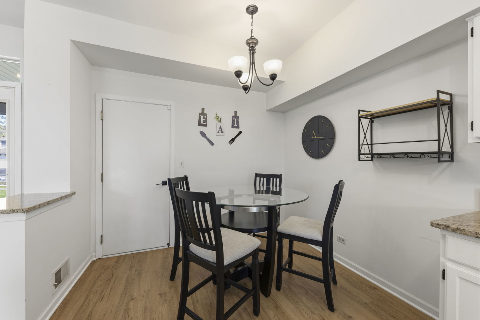 1039 Ripple Ridge Drive, Darien, IL 60561