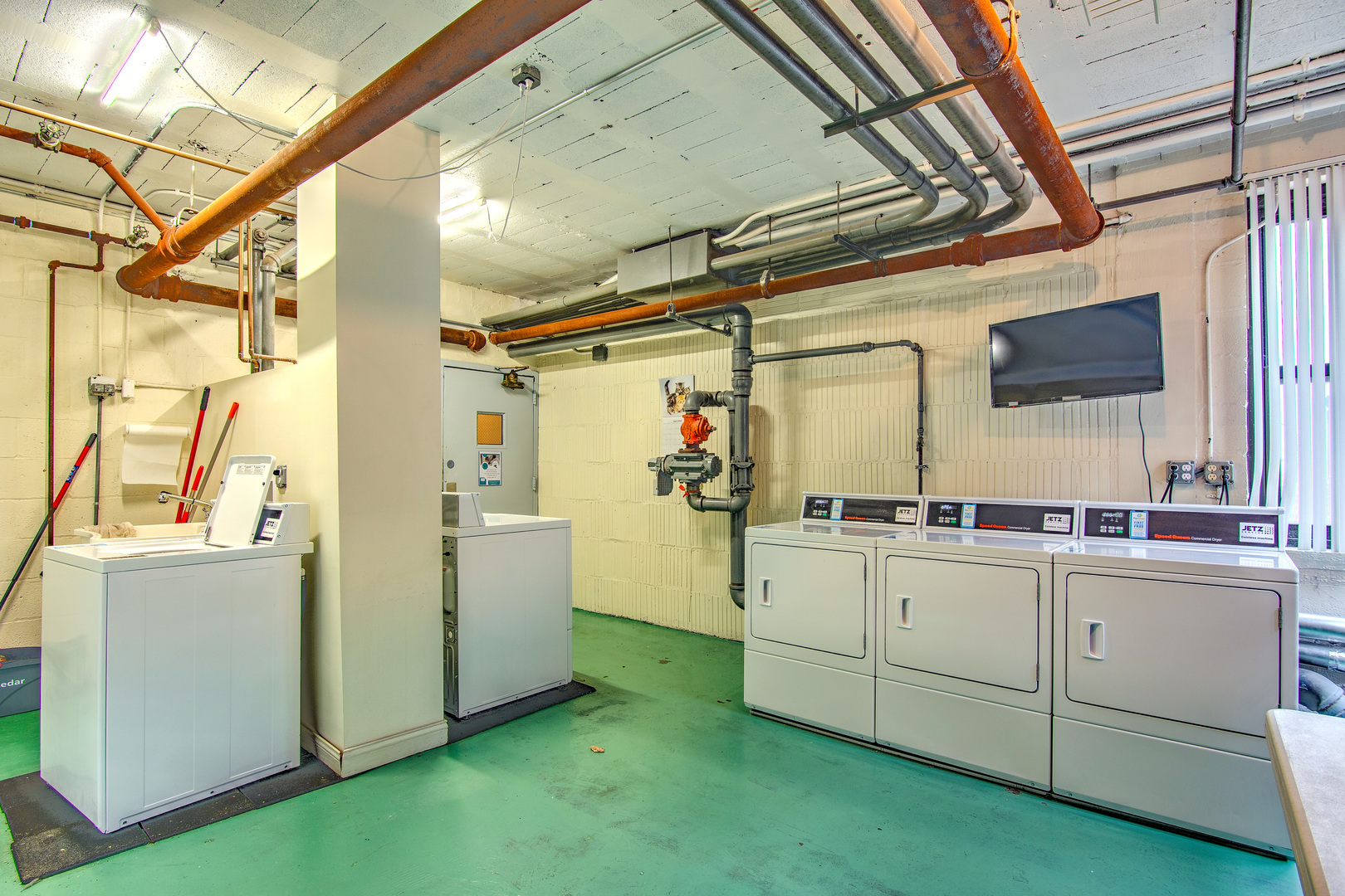 7355 S South Shore Drive #305, Chicago, IL 60649