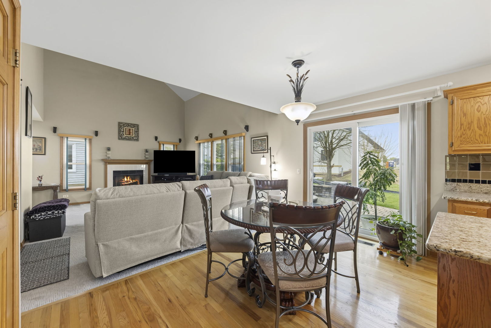 4108 Schillinger Drive, Naperville, IL 60564