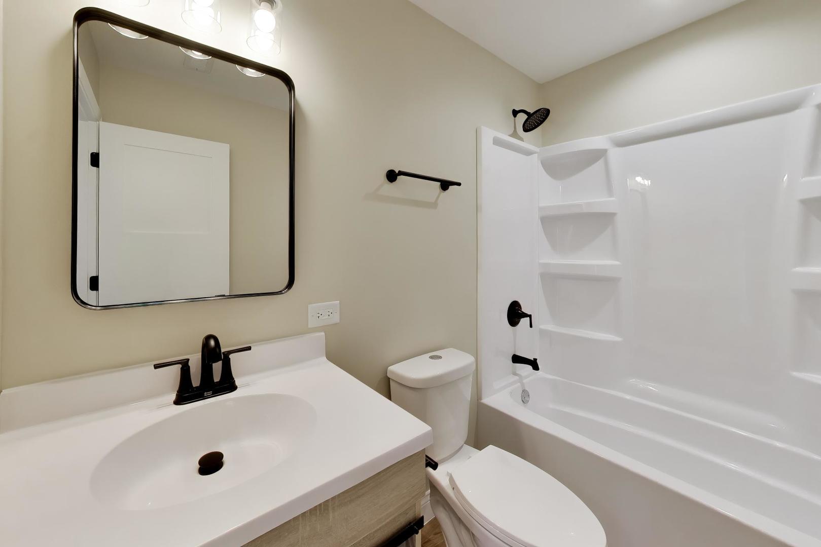 239 Parker Avenue, Aurora, IL 60505