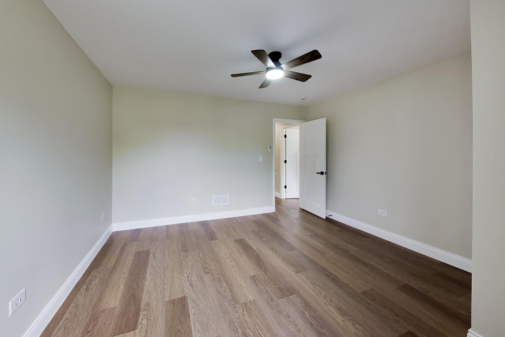 239 Parker Avenue, Aurora, IL 60505