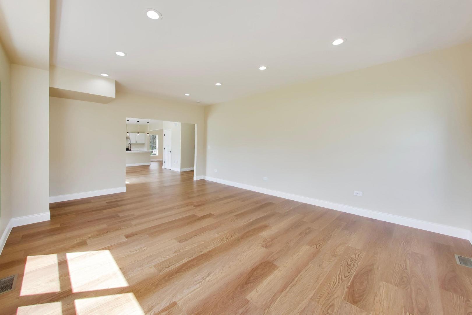 239 Parker Avenue, Aurora, IL 60505